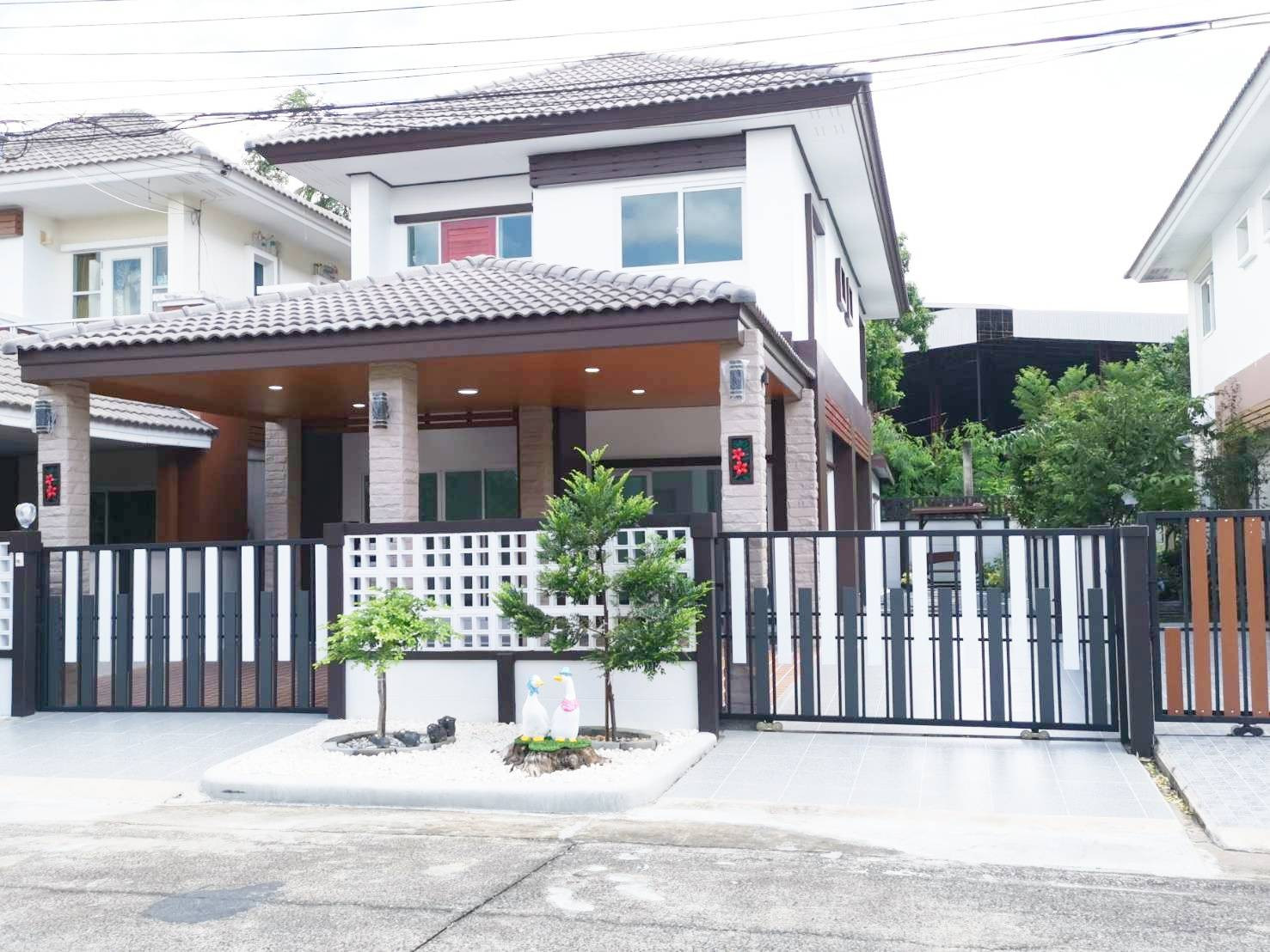 Semi-detached house for sale, detached house style, 59 sq m., newly renovated, Villa Kunalai 1, Bang Bua Thong, Nonthaburi: Villa Kunalai 1 Bangbuathong Nontaburi. Semi-detached house for sale, detached house style, 59 sq m., newly renovated, Villa Kunalai 1, Bang Bua Thong, Nonthaburi: Villa Kunalai 1 Bangbuathong Nontaburi.