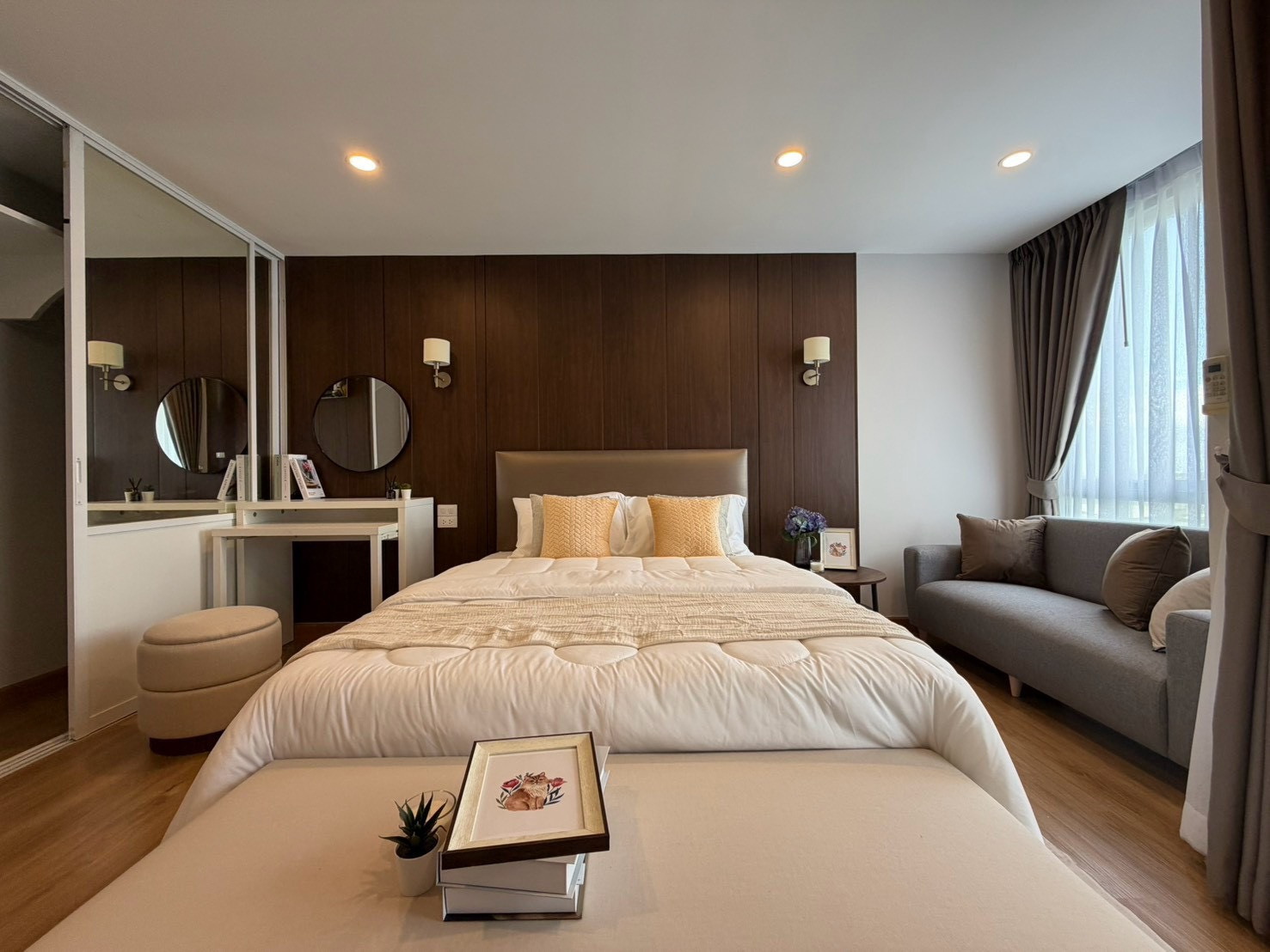 🚆Just 3 minutes to BTS Yellow Line 💛 | Prima Srinakarin | 7th floor, open and airy view | Decorated in Warm Wood style | Free loan consultation! | Price only 1.39 million baht. 🚆Just 3 minutes to BTS Yellow Line 💛 | Prima Srinakarin | 7th floor, open and airy view | Decorated in Warm Wood style | Free loan consultation! | Price only 1.39 million baht.