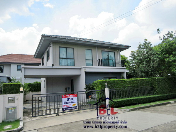 Pave Ramintra Wongwaen, single house, corner plot, beautiful Bangkok. Pave Ramintra Wongwaen, single house, corner plot, beautiful Bangkok.