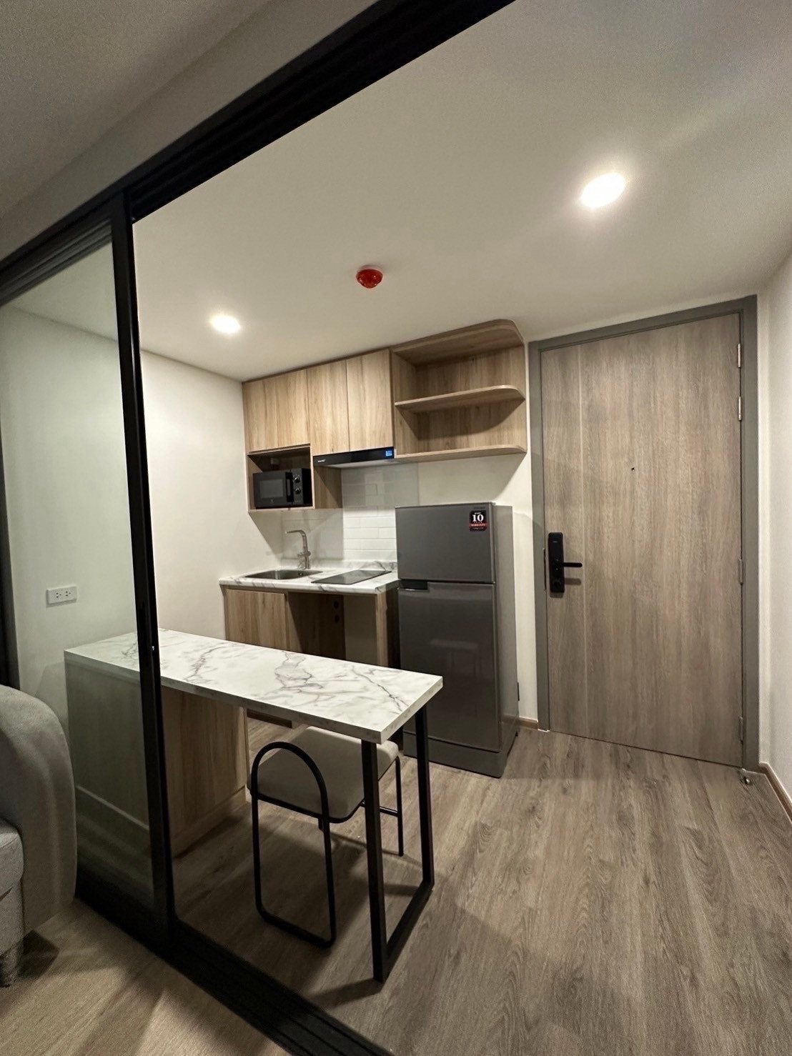 For rent, new room, cheap price