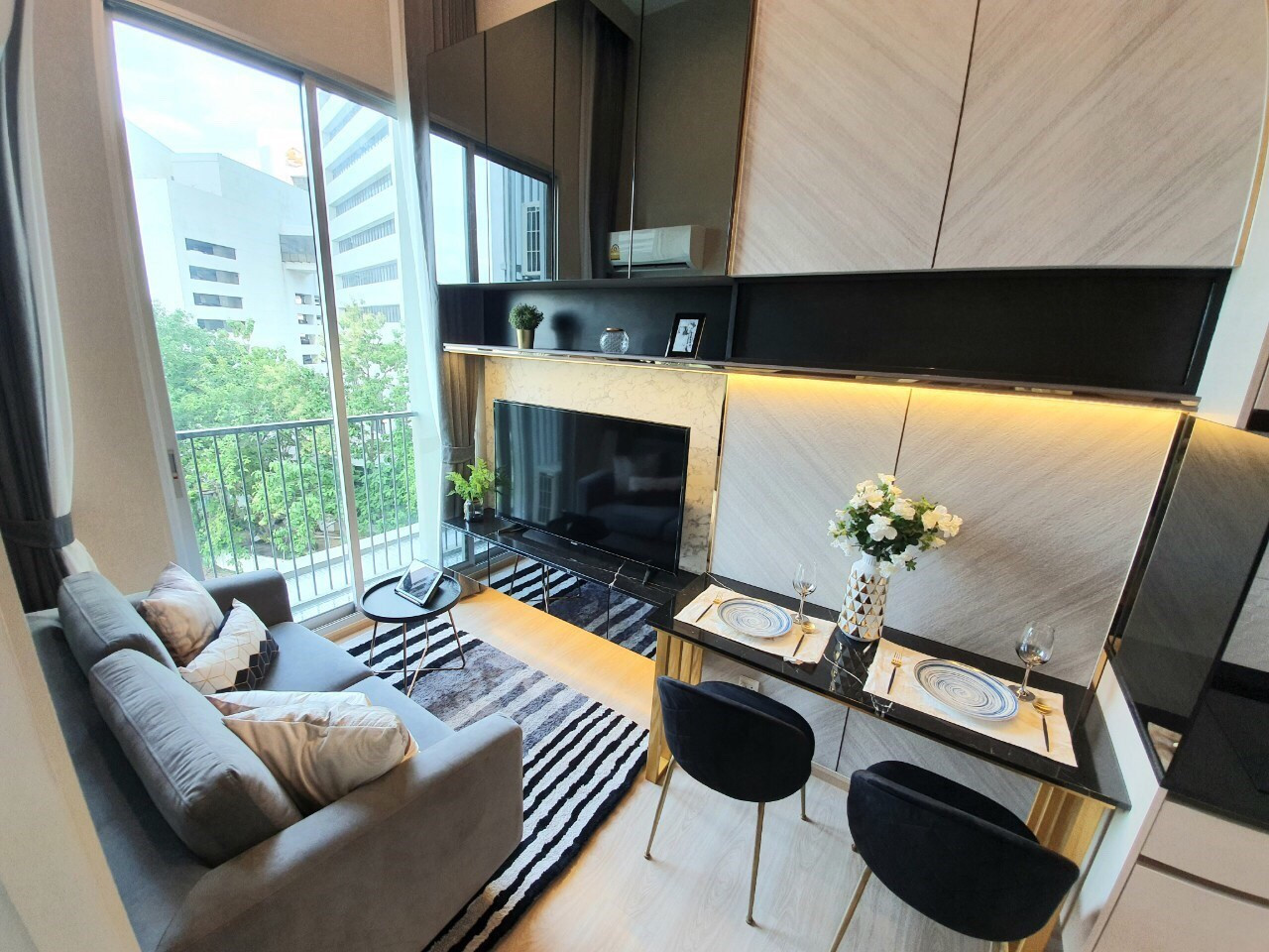Condo For Rent Noble Revolve Ratchada Condo For Rent Noble Revolve Ratchada