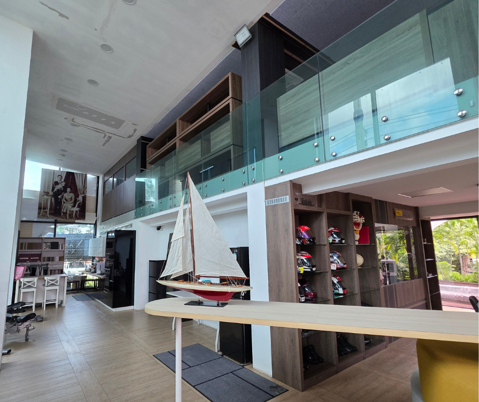 🔥 4.5-Storey Office for Rent – 80 m Motorway Frontage, Krungthep Kreetha 🏢✨