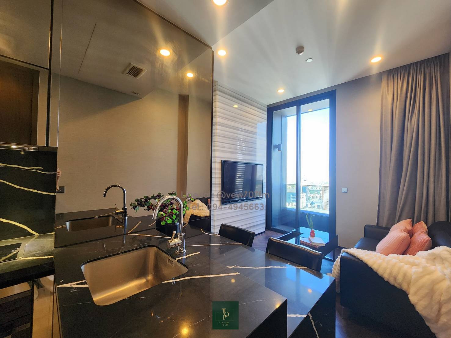 The Esse Sukhumvit 36 <<1 Bedroom For Rent>>📍Location: 100m. to BTS Thong Lo :Fully Furnished