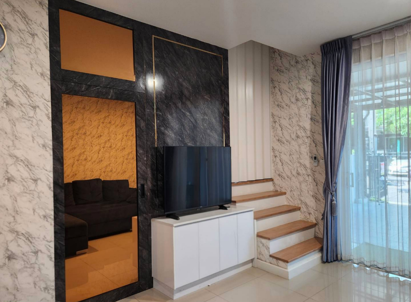 3-story townhome for sale, Flora Tiwanon project, near the BTS, quiet, ready to move in. – รูปที่ 2