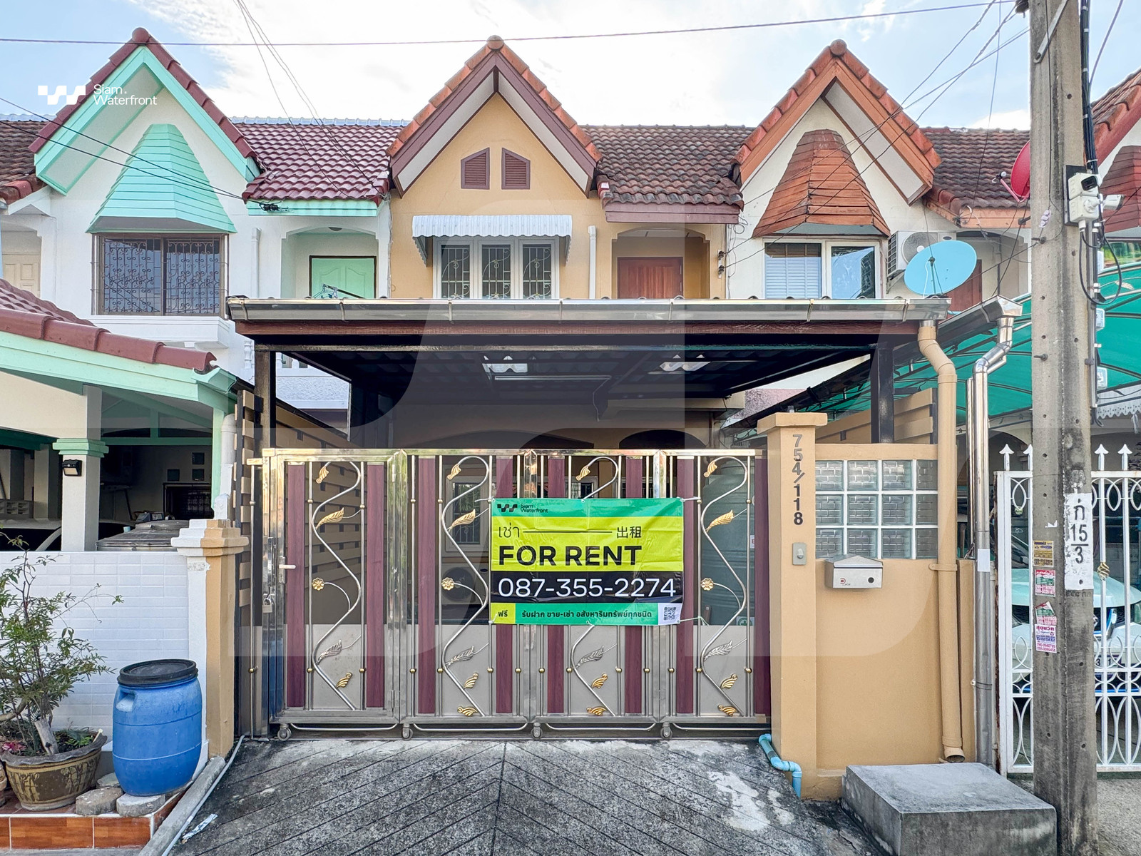 🔥 Townhouse for Rent, Punnawithi Soi 22 🔥 Rangsiya Village, 2 bedrooms, 2 bathrooms, 22 sq.wah land area, unfurnished, newly renovated, great location near BTS Punnawithi. 🔥 Townhouse for Rent, Punnawithi Soi 22 🔥 Rangsiya Village, 2 bedrooms, 2 bathrooms, 22 sq.wah land area, unfurnished, newly renovated, great location near BTS Punnawithi.