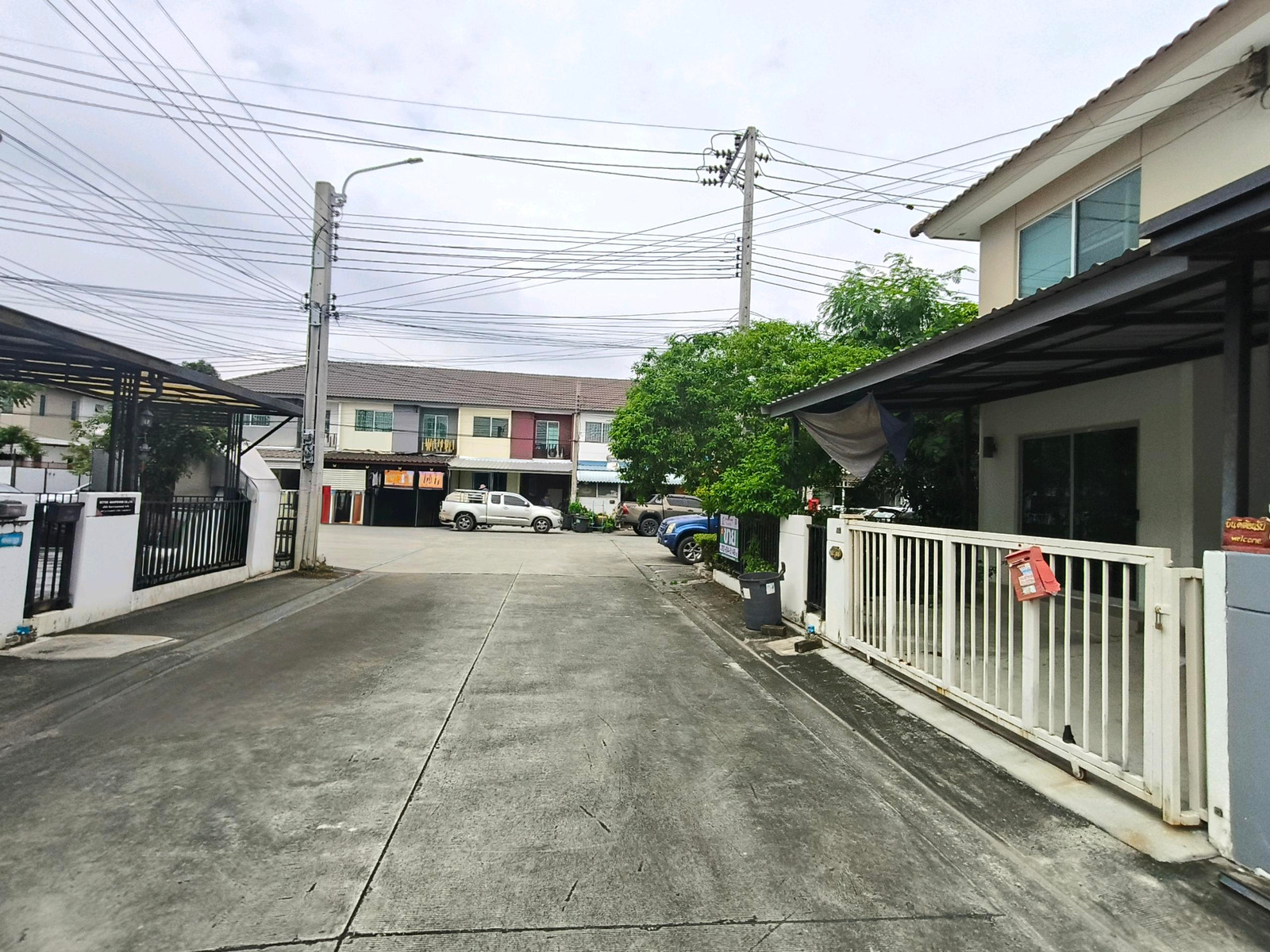 ขายทาวน์เฮ้าส์ห้องริม – รูปที่ 3