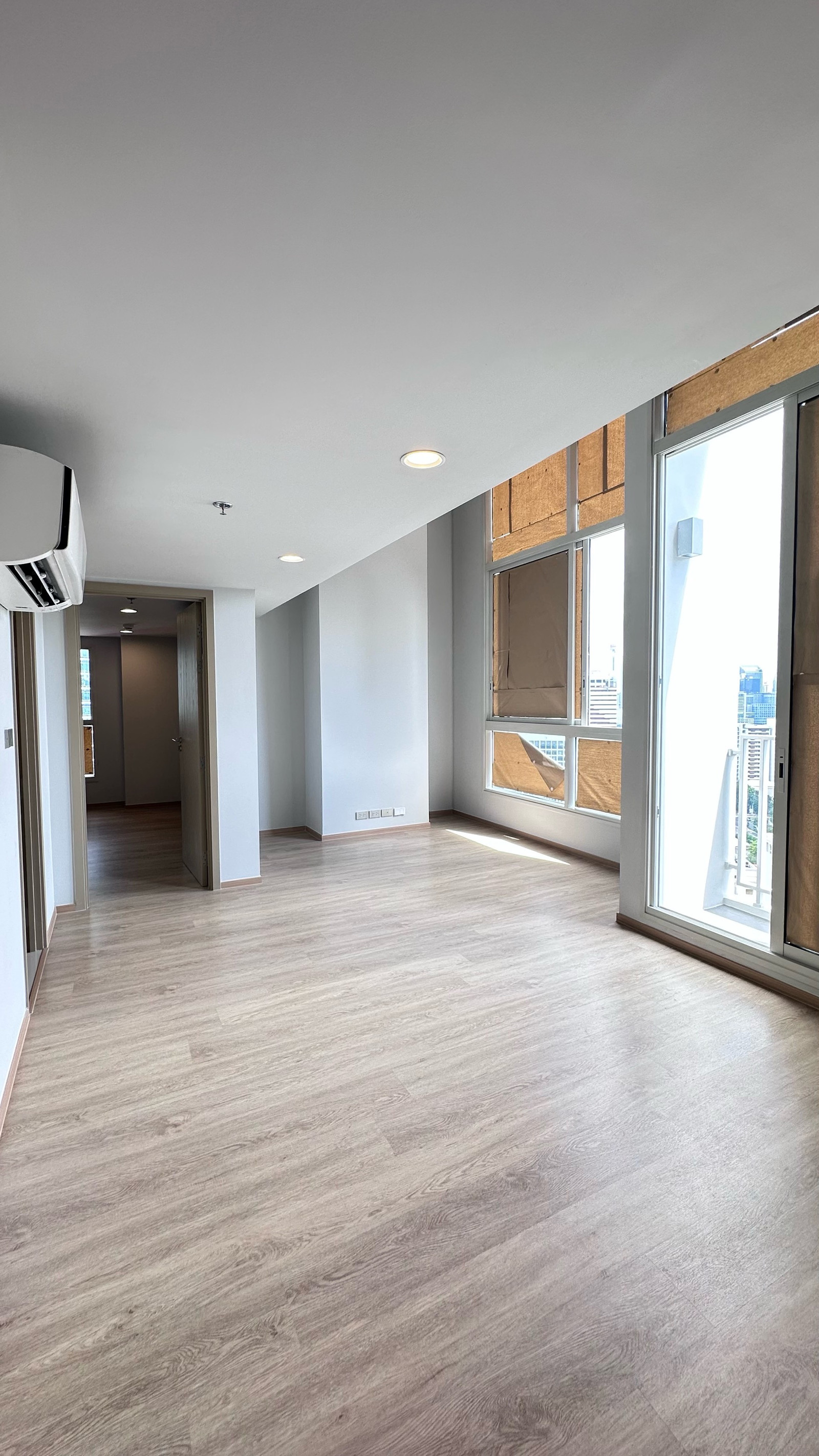ขาย Culture Chula 2 ห้องนอน Hybrid Loft 69.64 ตร.ม. ใกล้จุฬาฯ BTS ศาลาแดง MRT สามย่าน ราคา 15.39 ล้าน ขาย Culture Chula 2 ห้องนอน Hybrid Loft 69.64 ตร.ม. ใกล้จุฬาฯ BTS ศาลาแดง MRT สามย่าน ราคา 15.39 ล้าน