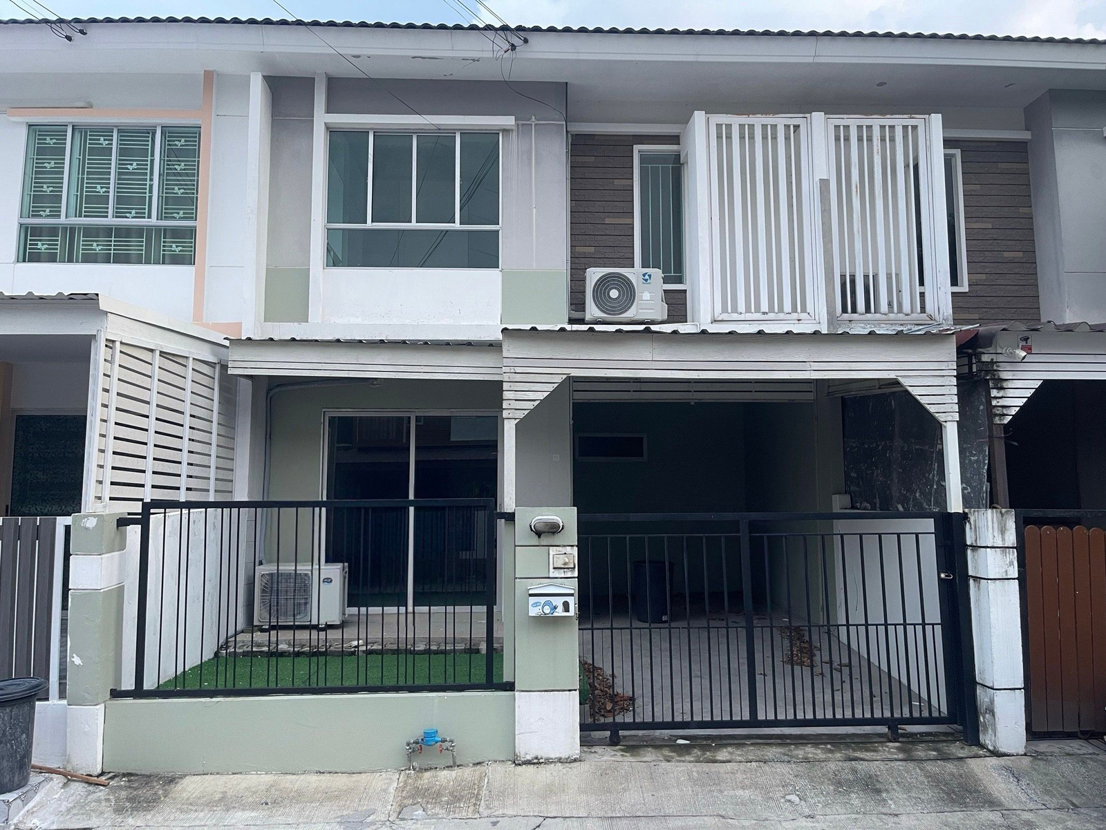 18 sq m, 3 bedrooms, 2 bathrooms, 2-story townhome, Pruksa Ville 38/1 Nam Daeng, Theparak
