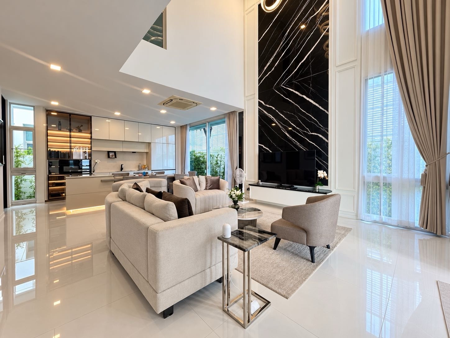 บ้านให้เช่าเเถวเอกมัยราม-อินทรา – รูปที่ 3
