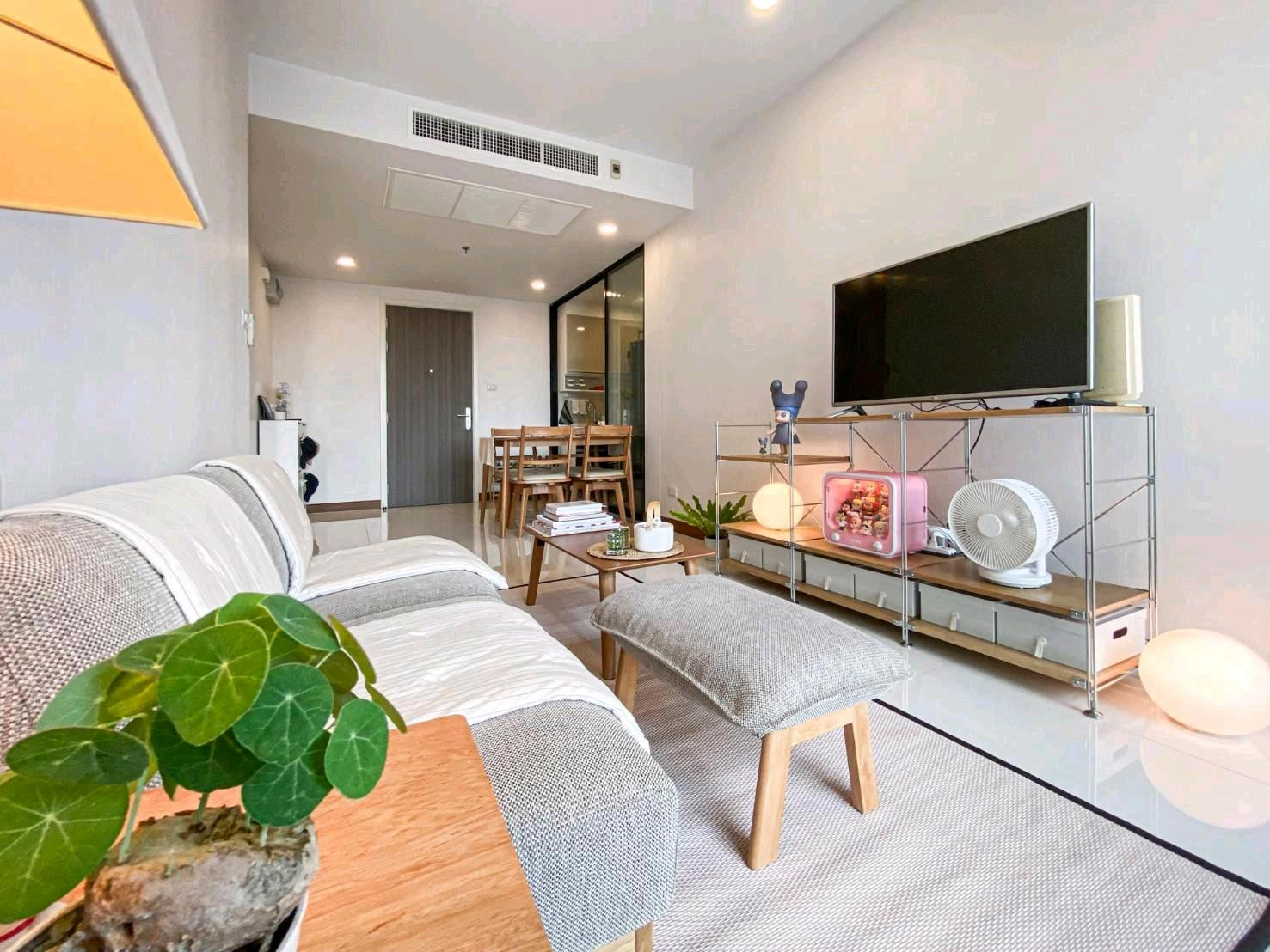 For Sale: Supalai Premier Charoen Nakhon Condo, 8th Floor, Deluxe Suite, 1 Bedroom, 51.5 sq.m., Opposite Taksin Hospital, Special Price 5.7 Million Baht. For Sale: Supalai Premier Charoen Nakhon Condo, 8th Floor, Deluxe Suite, 1 Bedroom, 51.5 sq.m., Opposite Taksin Hospital, Special Price 5.7 Million Baht.