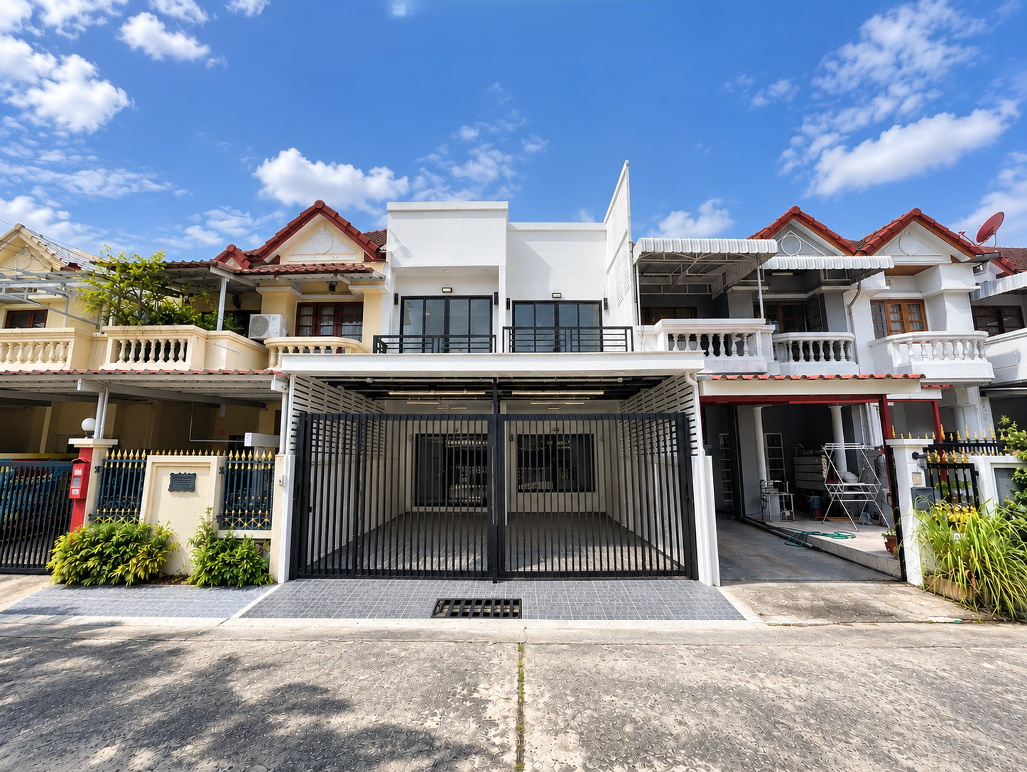 CB115♚Townhouse 4 bedrooms for sale⚝Ratchada-Lat Phrao♜MRT Phawana∞099-5919653,065-9423251▚Line@sureresidence CB115♚Townhouse 4 bedrooms for sale⚝Ratchada-Lat Phrao♜MRT Phawana∞099-5919653,065-9423251▚Line@sureresidence