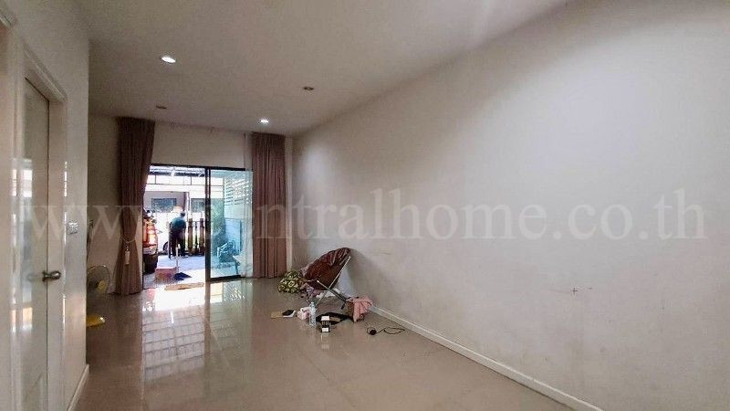 2-story townhome, Phuri, Pratunam Phra In (next to Soi Phayom 22), cheap price. – รูปที่ 4