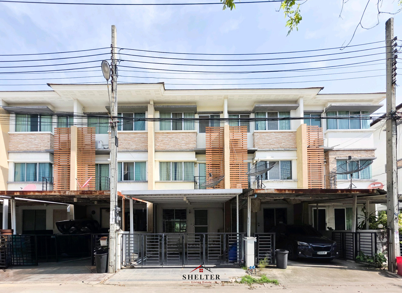 ทาวน์โฮม 3 ชั้น โครงการทาวน์พลัส พระรามเก้า ใกล้ Brighton College Bangkok ,Wellington