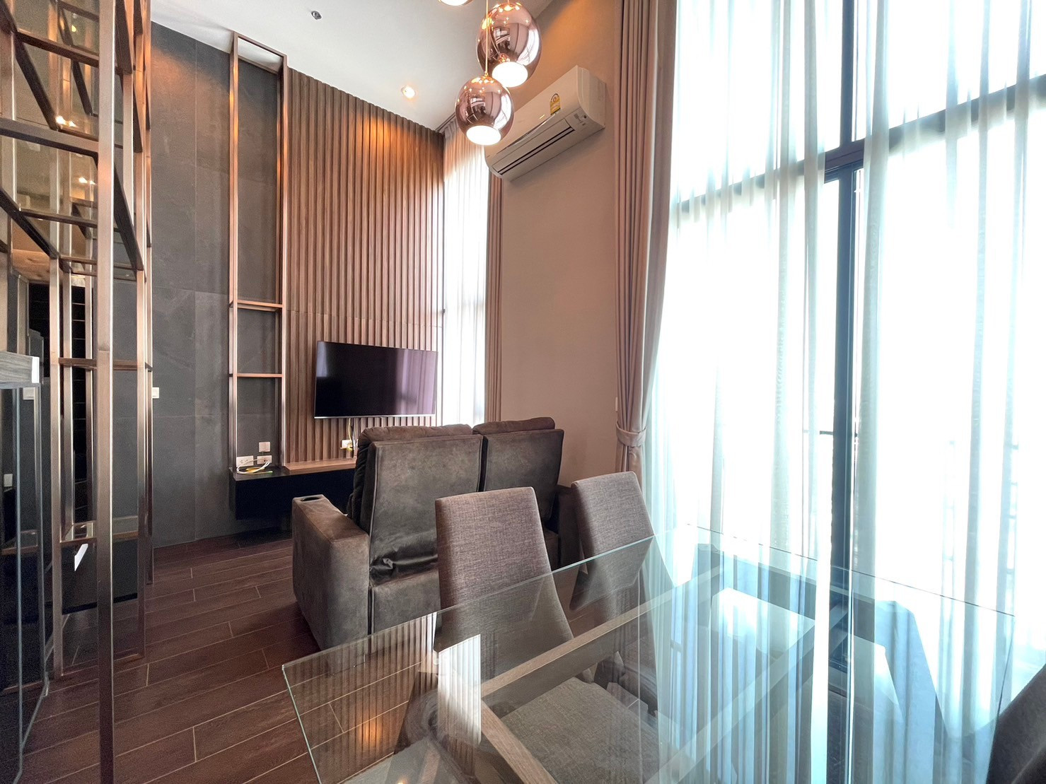 ให้เช่า ซี เอกมัย คอนโด 1 bed Loft  แต่งครบ พร้อมอยู่ ชั้น 40 ไม่บล็อกวิว – รูปที่ 2
