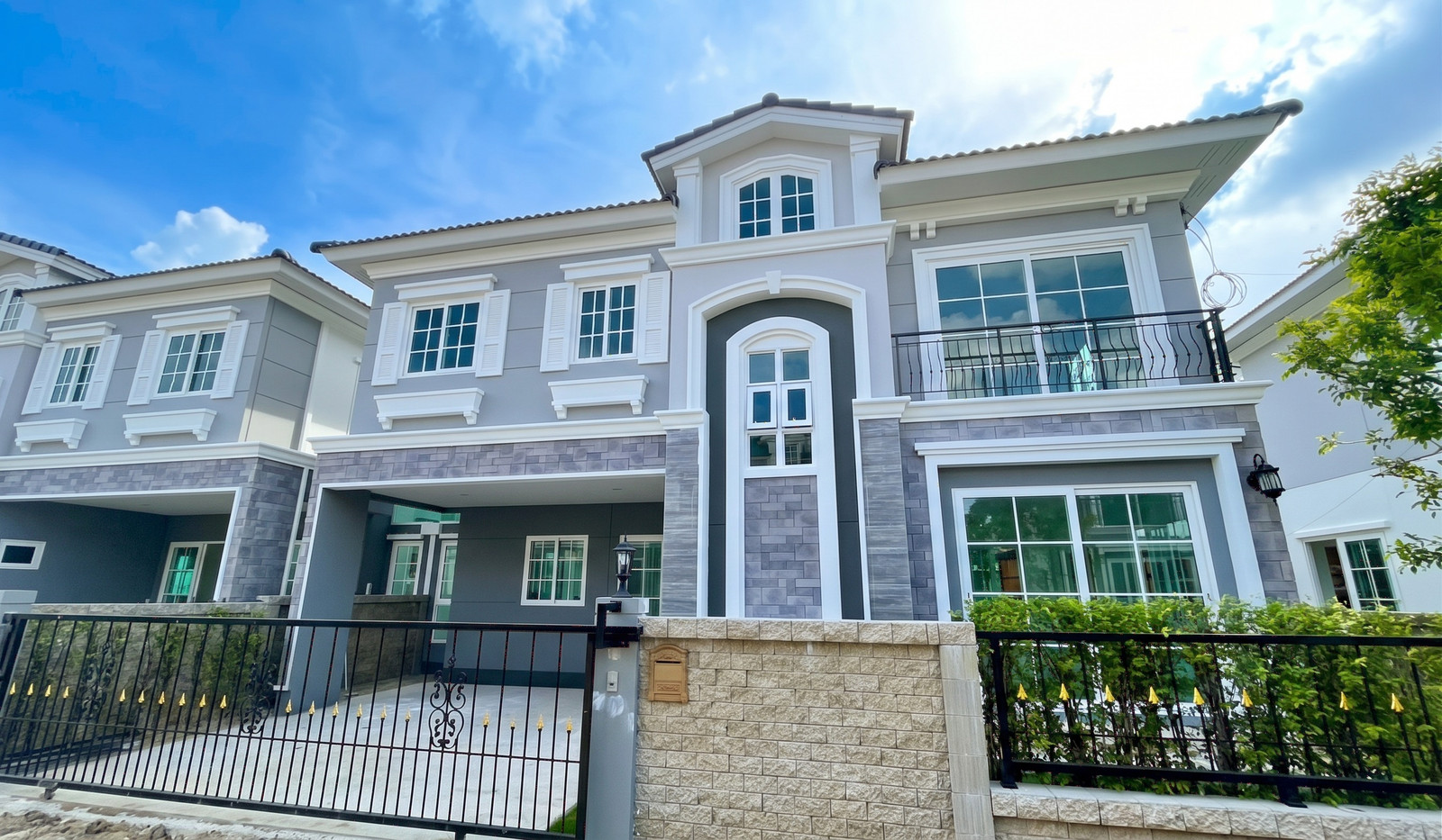 🔥 บ้านเช่าพร้อมอยู่ ทำเลทองสุขุมวิท 113! โกลเด้น นีโอ ลาซาล ใกล้ BTS & โรงเรียนนานาชาติชั้นนำ 🔥 บ้านเช่าพร้อมอยู่ ทำเลทองสุขุมวิท 113! โกลเด้น นีโอ ลาซาล ใกล้ BTS & โรงเรียนนานาชาติชั้นนำ