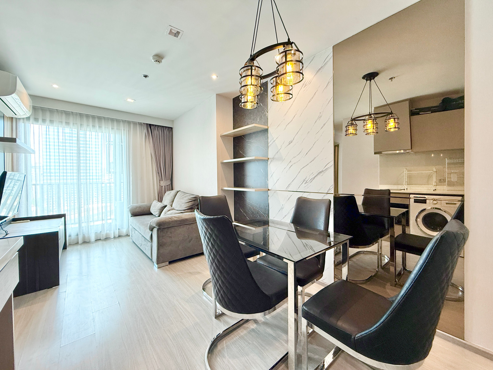 For rent✨🌈 𝗟𝗶𝗳𝗲 𝗟𝗮𝗱𝗽𝗿𝗮𝗼 2 bed 2 bath, corner position, beautiful layout, central view, beautifully decorated room, Call 092-2462653 Donut