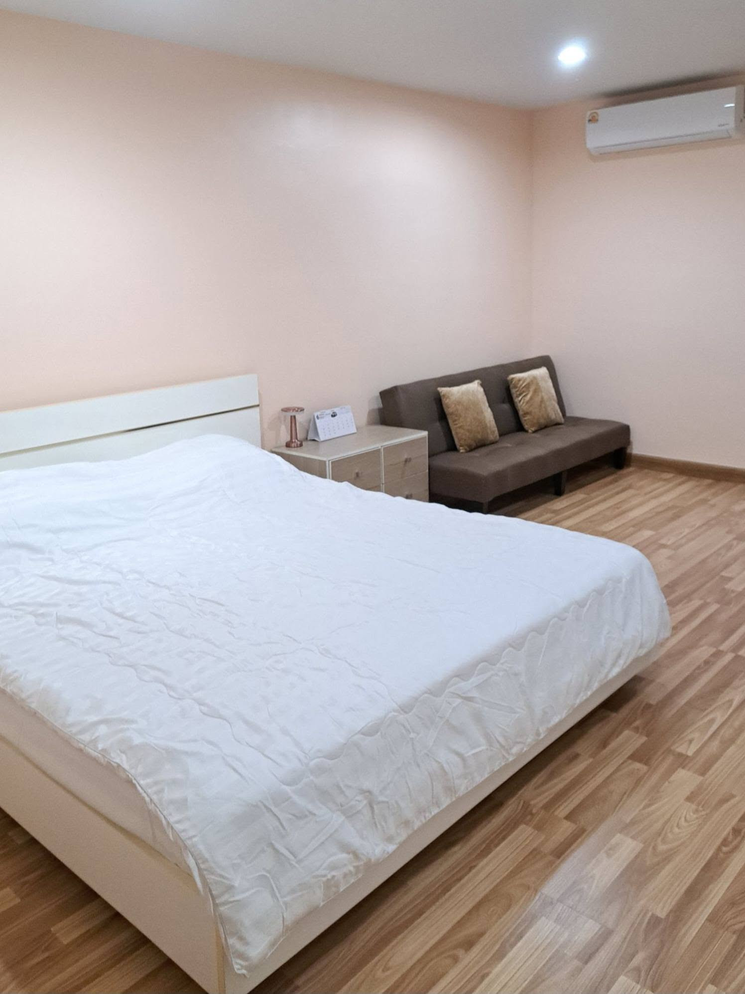 372.ขายคอนโด REGENT HOME 10 แจ้งวัฒนะ รถไฟฟ้าสายสีชมพู สีเขียว สถานีวัดพระศรีมหาธาตุ 372.ขายคอนโด REGENT HOME 10 แจ้งวัฒนะ รถไฟฟ้าสายสีชมพู สีเขียว สถานีวัดพระศรีมหาธาตุ