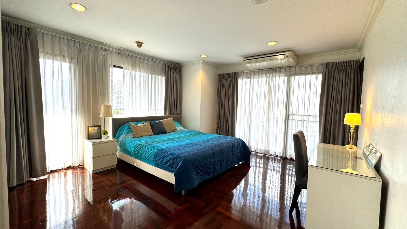 🔥Rent Now🔥 Richmond Palace, near BTS Phrom Phong Station. Fully furnished and ready to move in.