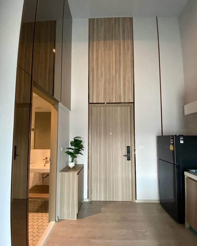 Loft 1+1 Bedroom for rent, next to BTS ✨ Special rent, 3–6 month lease contract: 27,000 baht/month, 1 year lease contract: 25,000 baht/month.