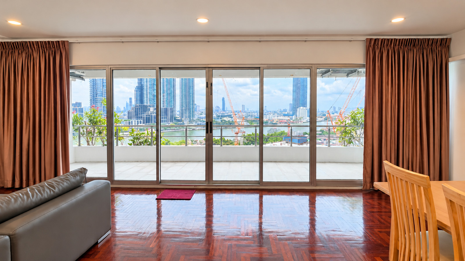 For rent: Saichol Mansion Charoen Nakhon | Big room 170 sq m., Chao Phraya River view, 2 bedrooms, 2 bathrooms, only 70,000 baht. For rent: Saichol Mansion Charoen Nakhon | Big room 170 sq m., Chao Phraya River view, 2 bedrooms, 2 bathrooms, only 70,000 baht.