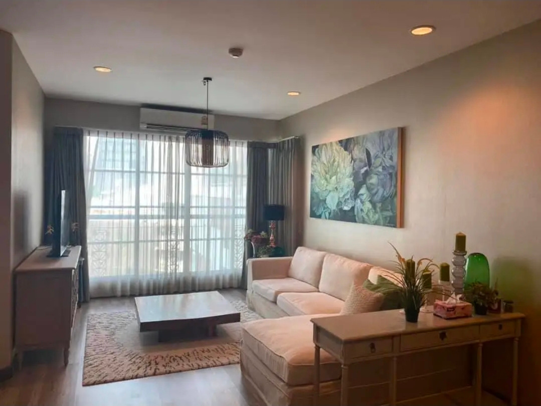 3 bedrooms in Asoke real CBD of Bangkok for sell, best price and large size, fancy decoration 3 bedrooms in Asoke real CBD of Bangkok for sell, best price and large size, fancy decoration