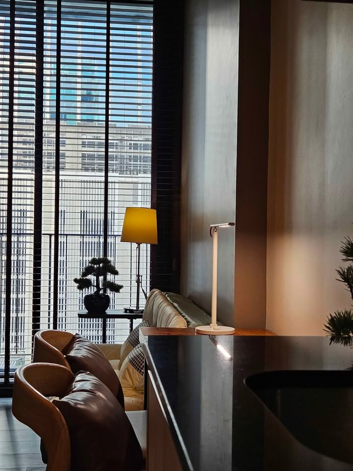 🌿 ห้องวิวสวนดาดฟ้า ชั้น 6 ทำเลอโศก ใกล้ Terminal 21 เพียง 25,000 บาท/เดือน | EDGE by Sansiri Sukhumvit 23