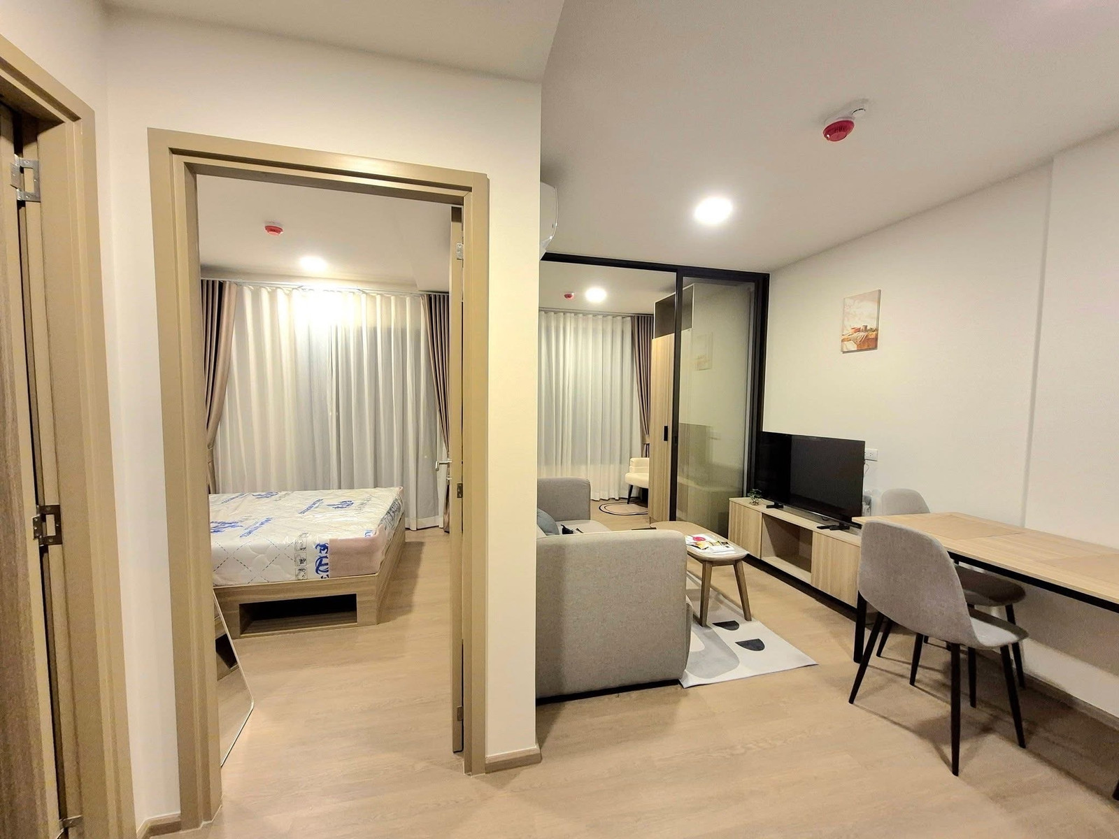 The base รัชดา 19 / 1 bedplus 34 sqm. 2fl./ 23,000