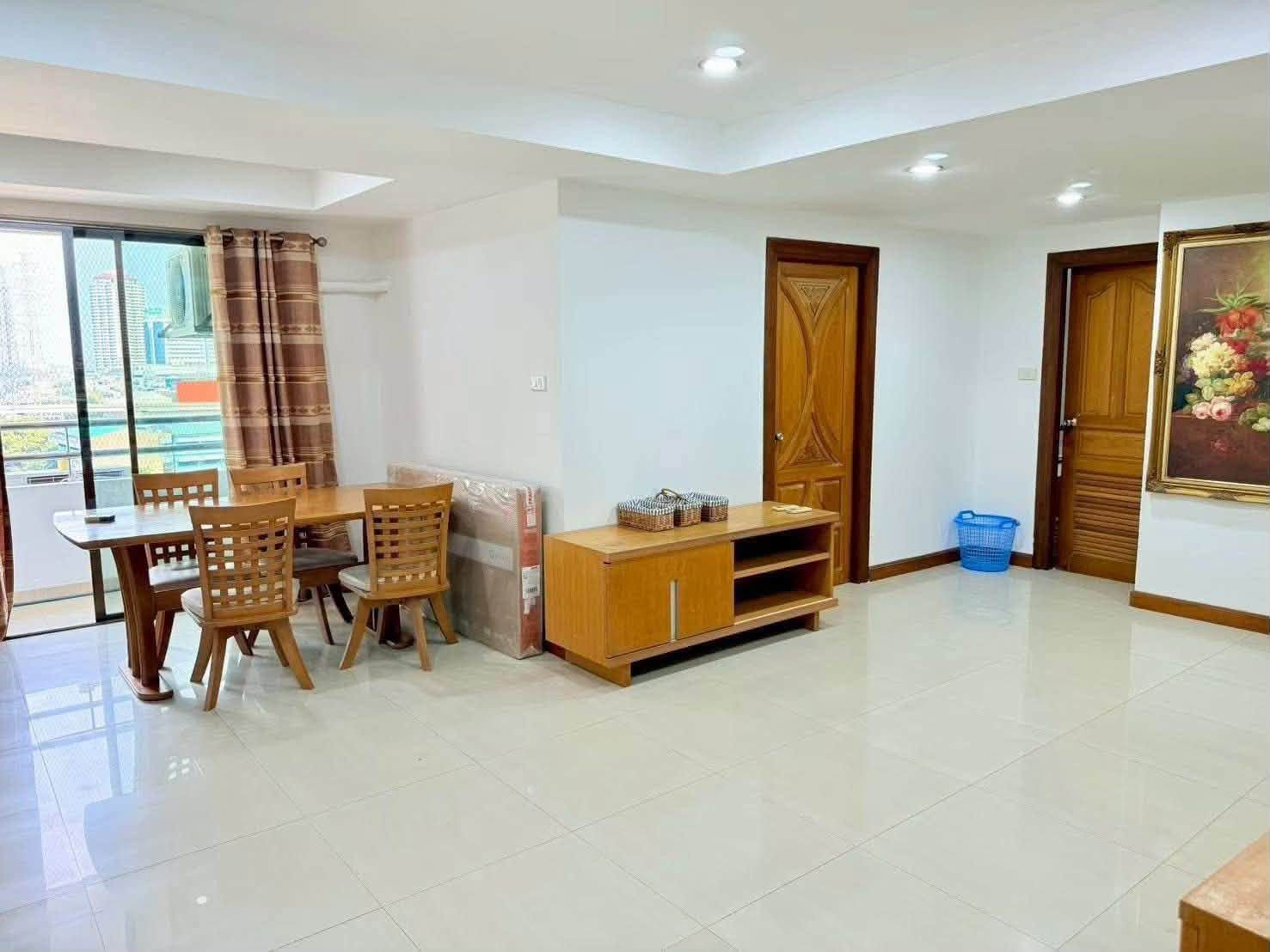 ให้เช่า วิวิด ทาวเวอร์ คอนโด (Vivid Tower Condo for rent 60 Sqm 13K ) ซ. พัฒนาการ 54  ห้องมุม 60 ตร.ม. (ใกล้ โลตัส พัฒนาการ)