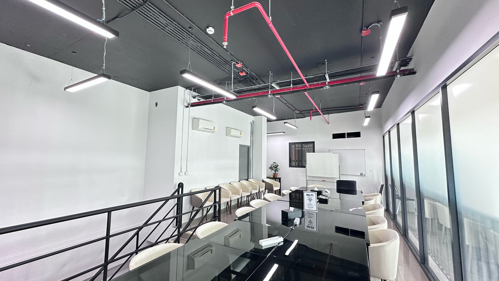 Commercial space for sale, Sukhumvit Rama 4, next to the main road, 280.58 sq m., suitable for a showroom, restaurant, office, 49 million.