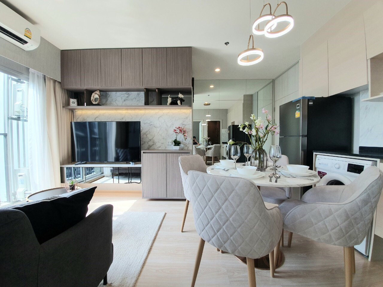 Condo For Rent Noble Revolve รัชดา Condo For Rent Noble Revolve รัชดา