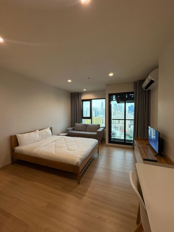 🌃 For Rent | ให้เช่าคอนโดหรูทำเลดีเยี่ยม ใจกลางถนนวิทยุ Life One Wireless (ไลฟ์ วัน วิทยุ)