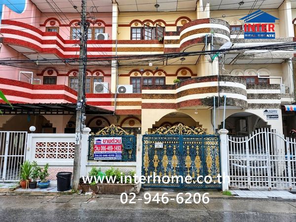 Townhome 3 floors 30 sq m. Townhome Nakniwat 42, Townhome Lat Phrao 71 Soi Nakniwat 42, Lat Phrao Road, Nakniwat Road 42, Lat Phrao District, Bangkok