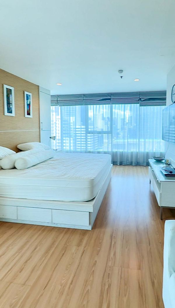 Condo for Rent Sukhumvit Living Town, 2 beds 3 baths 124 sqm Fully Furnished Near MRT Phetchaburi Asok Sukhumvit Phrom Phong : KT26R-030