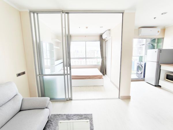 Condo for rent, Lumpini Park Rama 9 - Ratchada, new room, high view, fully furnished, near RCA MRT, expressway, Central Rama 9, ready to move in immediately. There is a washing machine and dryer.