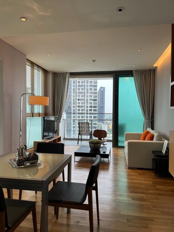 🐈Petfriendly🐕Near BTS Thonglor🚄Aequa Sukhumvit 49 🏙️Spacious & Airy 