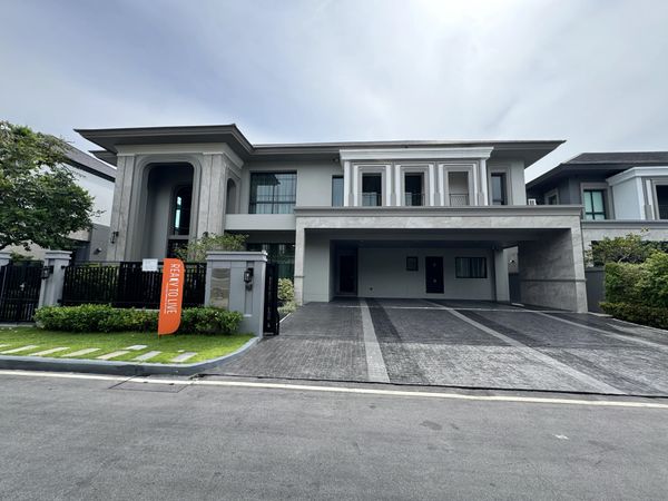 ⛲️ Grand Bangkok Boulevard Estate Bangna KM.15 Experience timeless elegance. with a luxurious 2-story mansion