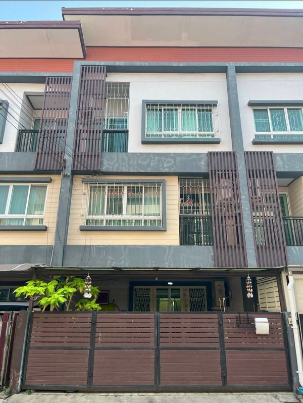 ให้เช่าทาวน์โฮม คิวบิส นนทบุรี 48 ใกล้ รถไฟฟ้าสายสีชมพู สนามบินน้ำ เพียง 3 นาที