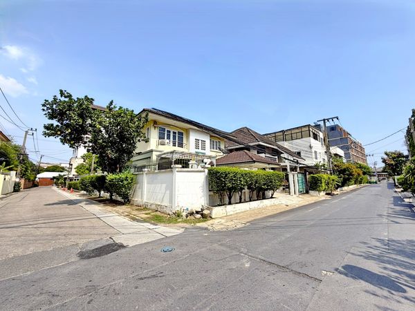 HK0666♚Single house for sale, 4 bedrooms⚝Huai Khwang♜MRT Chok Chai 4∞099-5919653,065-9423251▚Line@sureresidence