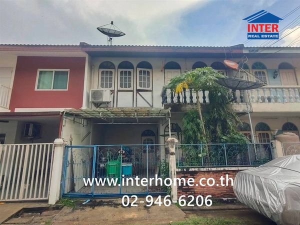 Townhouse, 2 floors, 22.5 sq m, house, good location, Kaset-Nawamin. Soi Lat Pla Khao 38 Soi Lat Pla Khao 38 Lat Pla Khao Road Prasertmanukit Road Kaset-Nawamin Road, Lat Phrao District, Bangkok