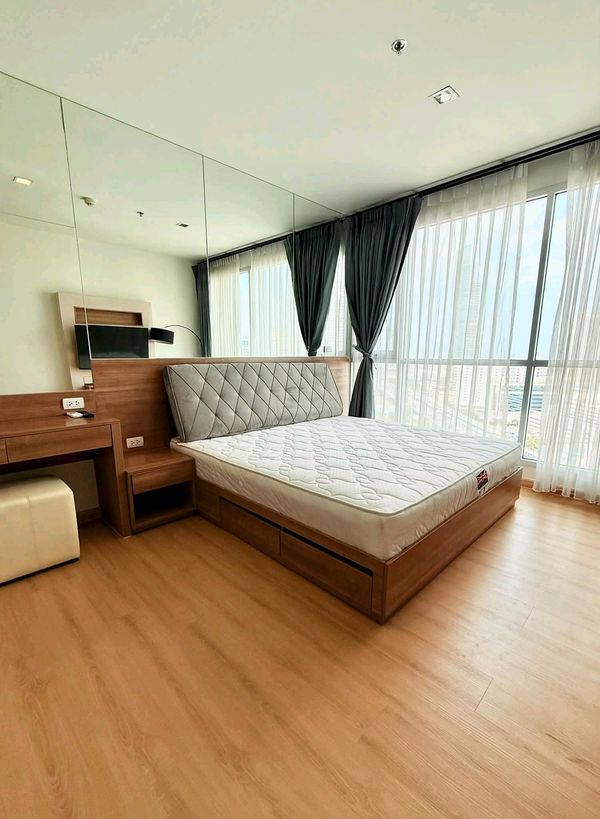 🌉 Newly renovated room Panoramic view of Taksin Bridge and Chao Phraya River.
