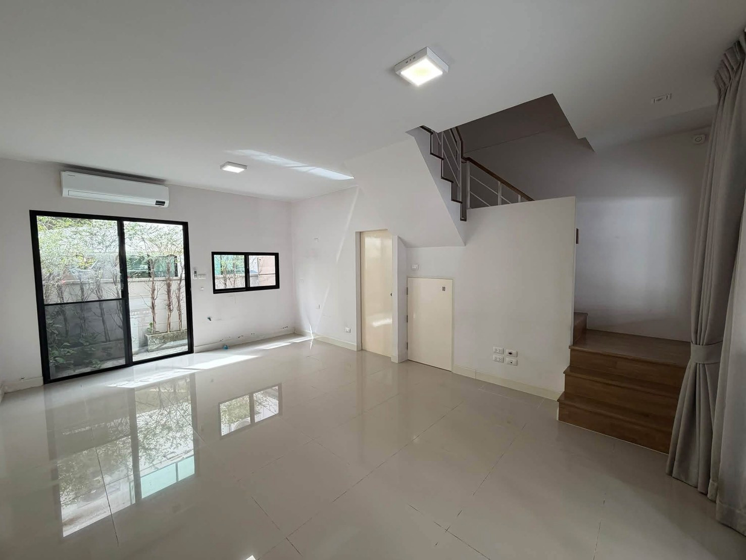 🏡🔥 ขาย / ให้เช่า บ้านกลางเมือง พหลฯ–รามอินทรา 3 ห้องนอน 3 ห้องน้ำ ติดถนนเทพรักษ์ บ้านพร้อมอยู่ เดินทางสะดวก เชื่อมต่อพหลโยธิน–รามอินทรา–วัชรพล PET FRIENDLY 🐶🐱 – รูปที่ 4