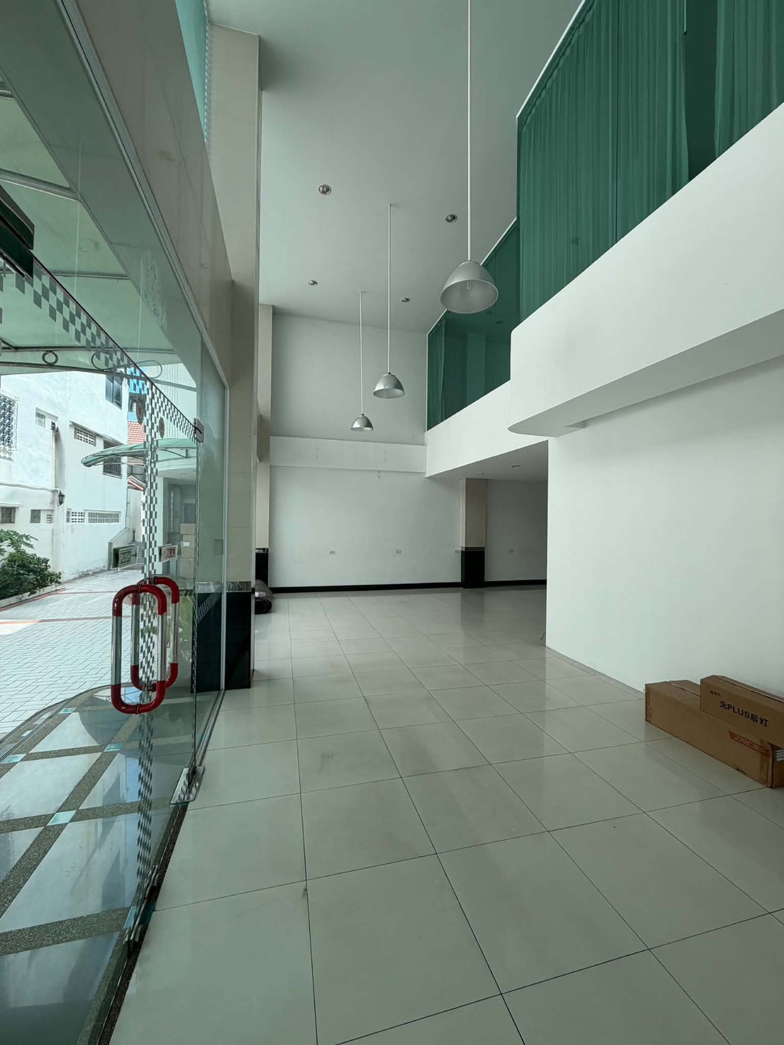 🔥🔥Code 30810🔥🔥 ┏━━━━━━🔰🔰🔰━━━━━━┓ Office space with warehouse for rent [Charoen Nakhon 34] 🌐LINE ID : @fastforrentcondo – รูปที่ 2