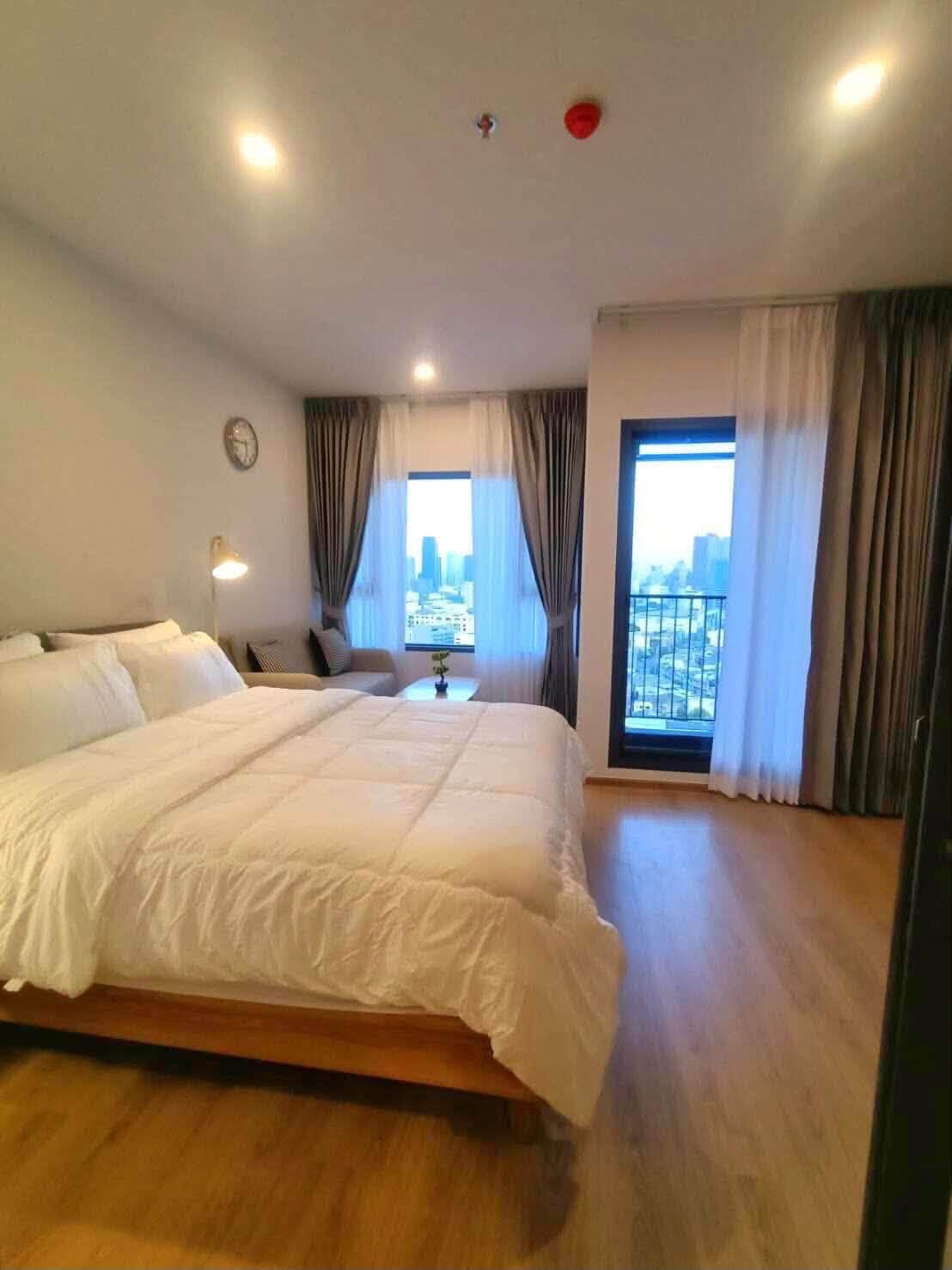 For Rent: Life Rama 4 - Asoke — 1 Bed 1 Bath 27 Sq.m., 20th Floor (Stunning, 450m to MRT Queen Sirikit) For Rent: Life Rama 4 - Asoke — 1 Bed 1 Bath 27 Sq.m., 20th Floor (Stunning, 450m to MRT Queen Sirikit)