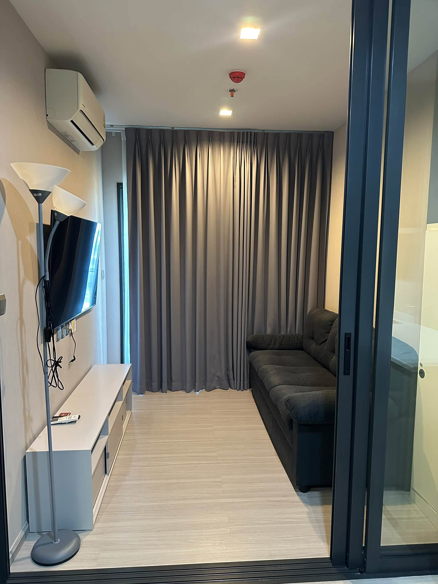 🌷🩷 Life Asoke Hype🌷🩷 1 BEDROOM + 1 BATHROOMS | 35 SQ.M.  - Rental Price : 25,000 Baht/month