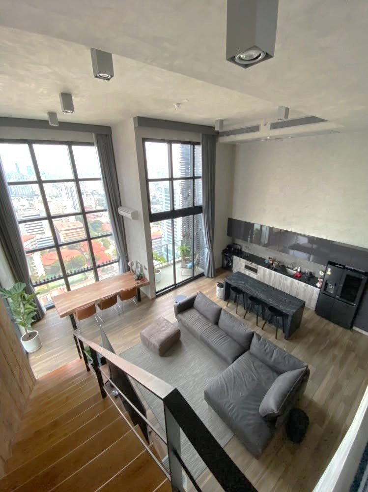 RC101926 Condo for rent at The Lofts Asoke near MRT Phetchaburi and BTS Asoke.