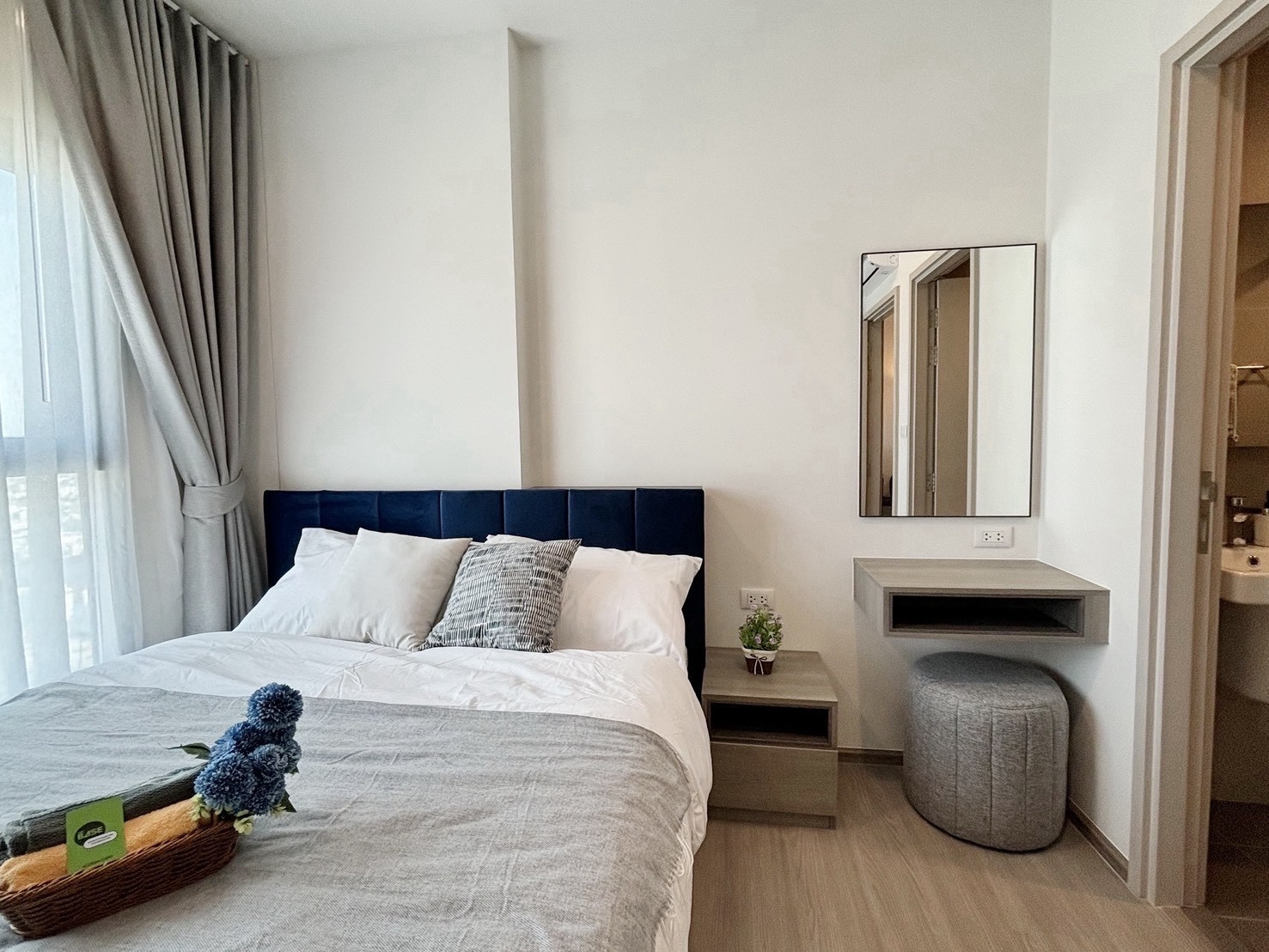 ให้เช่าคอนโด The Base Phetchaburi-Thonglor ชั้น 27 ใกล้ทองหล่อ 400 ม. ราคา 15,000 บาท/เดือน ให้เช่าคอนโด The Base Phetchaburi-Thonglor ชั้น 27 ใกล้ทองหล่อ 400 ม. ราคา 15,000 บาท/เดือน