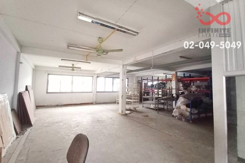ขายอาคารพาณิชย์ 4.5 ชั้น 3 คูหา ศรีนครินทร์ ด่านสำโรง 11/1 ตีทะลุถึงกัน ใกล้ MRT สายสีเหลือง สถานีศรีด่าน – รูปที่ 4