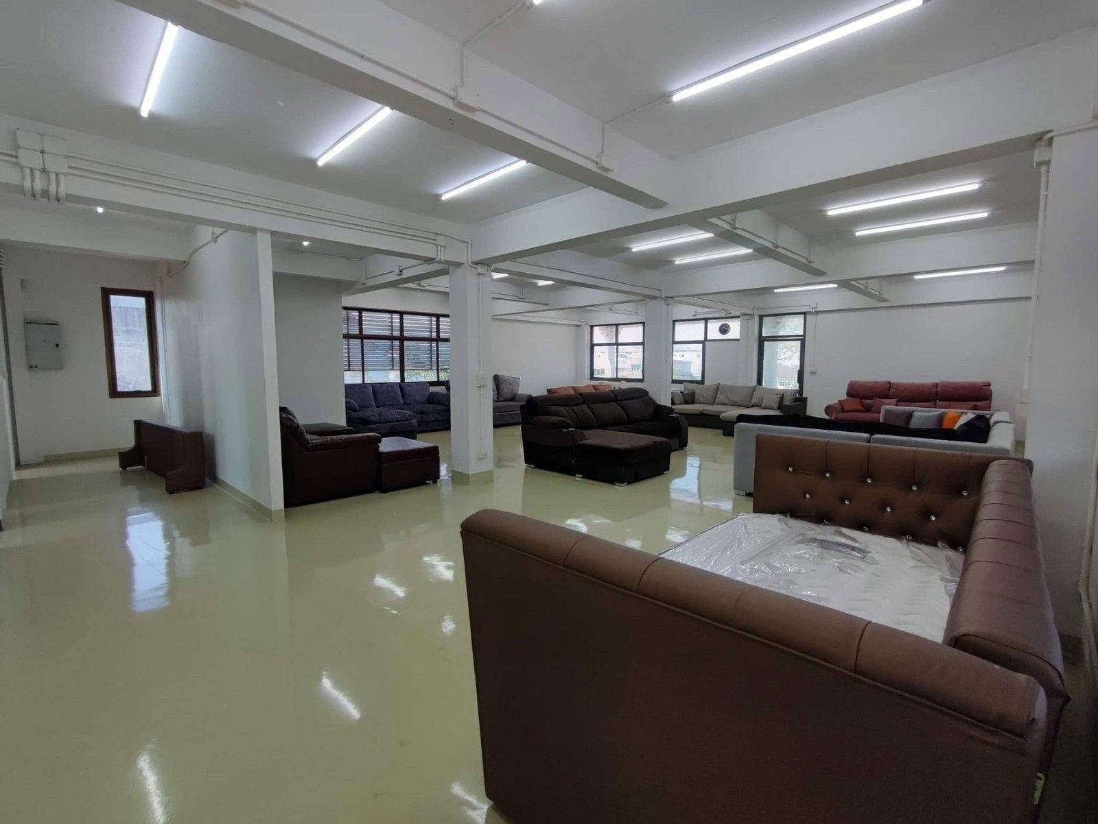 Commercial Building for Rent Sukhumvit 77 (On Nut 70/1) with Freight Elevator Prime Location!✨🍃💎 – รูปที่ 2