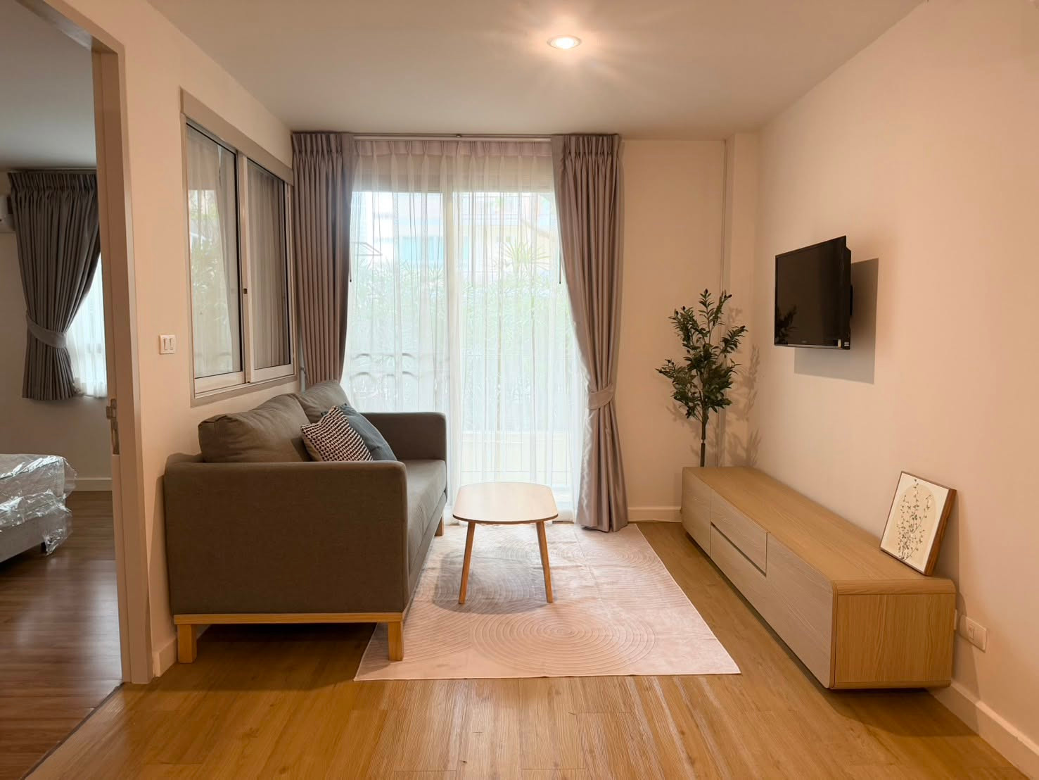 🍊🍹The Clover Thonglor 🍹🍊 1 BEDROOM + 1 BATHROOMS | 45 SQ.M. - Rental Price : 18,000 Baht/month