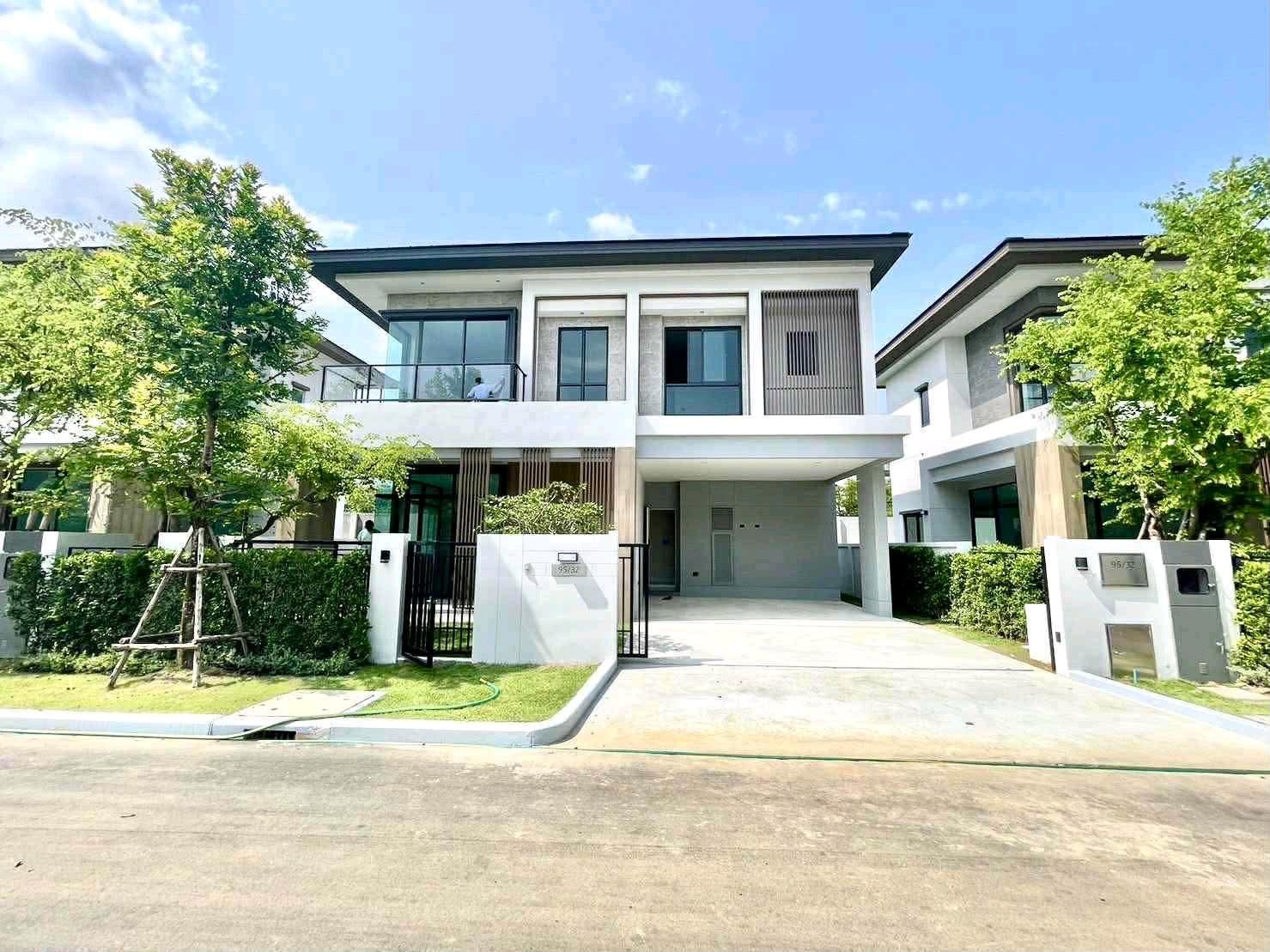 ให้เช่า บ้านเดี่ยวสุดหรู 4 นอน4 น้ำ โครงการ บางกอก บูเลอวาร์ด บางนา กม.5 (ทิศเหนือ ไม่ร้อน) ให้เช่า บ้านเดี่ยวสุดหรู 4 นอน4 น้ำ โครงการ บางกอก บูเลอวาร์ด บางนา กม.5 (ทิศเหนือ ไม่ร้อน)